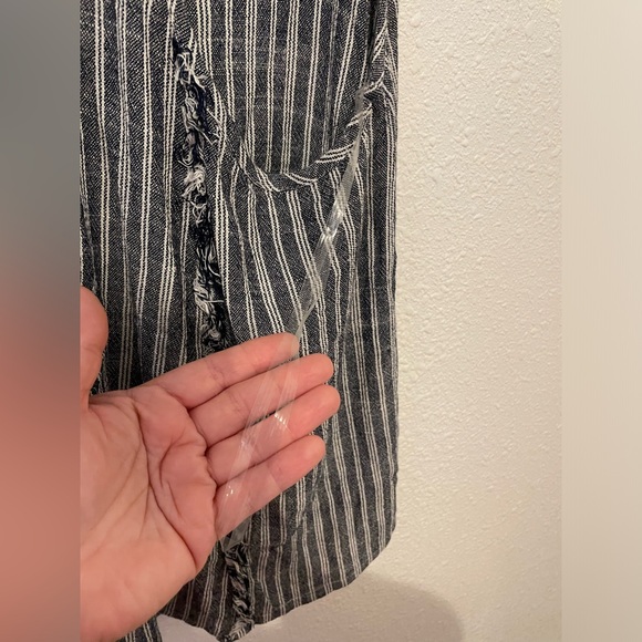 Ces Femme striped gray top size Large - Picture 8 of 8